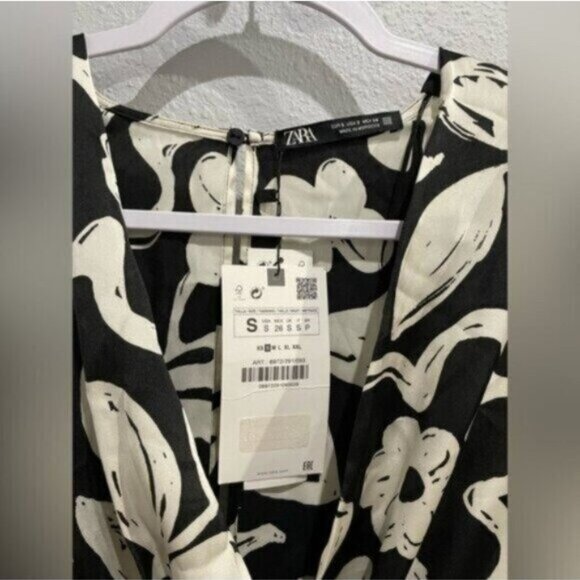 New Zara Contemporary Feminine Floral Silky Relaxed Fit Chic Jumpsuit - Picture 7 of 11